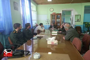 دیدار بسیجیان و پیشکسوتان سپاه ناحیه ملایر با رزمنده و ایثارگر دفاع مقدس
