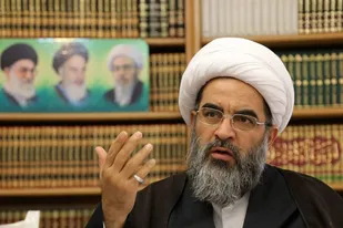 وصیتنامه شهید سلیمانی در کتب درسی قرار گیرد