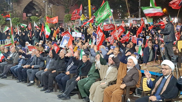 قلدران جهان برای نجات آمریکا، دست به دست هم داده‌اند