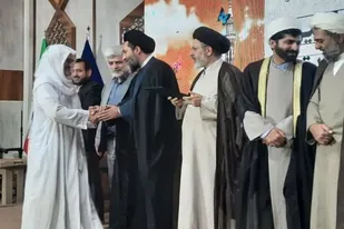 تجلیل از 16 شاعر برگزیده نخستین همایش ادبی &laquo;شمیم وحدت&raquo;
