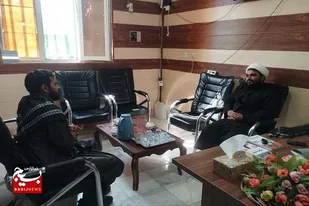 دیدار صمیمی بسیجی جهادگر حسین عبدالهی با مسئول نمایندگی ولی&zwnj;فقیه ناحیه دلگان به مناسبت هفته بسیج