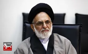 شهدا و منویات مقام معظم رهبری چراغ راه ما هستند