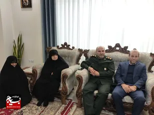 دیدار رئیس سازمان بسیج کارگران و کارخانجات استان گیلان ونمایندگان کار وتولید استان با خانواده شهید حسین فرزانه در رشت