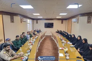 دیدار جمعی از نمایندگان بسیجیان اقشار و محلات شهرستان با امام جمعه بافق