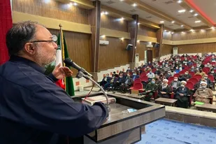 ایران متخصص رویشِ از خاکسترند