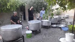 پخت و توزیع بیش از 1000 پرس غذا در روز عید غدیرخم درملکشاهی
