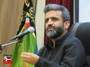 اگر شهید سلیمانی محور مقاومت و دفاع جانانه را رقم زد شهید رئیسی خدمت خالصانه و خستگی ناپذیر را رقم زد