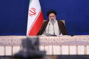 پرداخت مطالبات کادر درمان با اولویت انجام شود