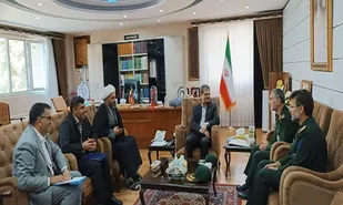دیدار فرماندهان سپاه بیت&zwnj;المقدس با استاندار کردستان/عزم سپاه برای کمک به دولت جزم است