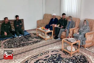دیدار فرمانده یگان حفاظت هواپیمایی استان همدان با خانواده معظم شهدا و جانبازان