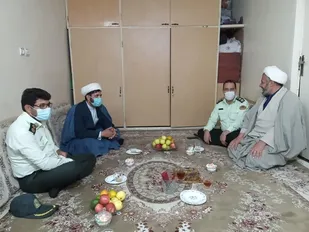 دیدار فرمانده  انتظامی بهارستان با روحانی جانباز نیروی انتظامی