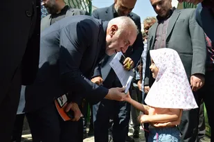 تشویق به معروف کودک خردسال قیامدشتی از سوی استاندار تهران