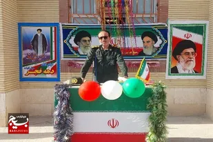 نواخته شدن زنگ انقلاب در یکی از مدارس شهر خورموج