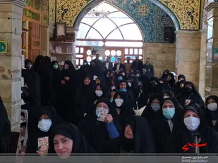 آئین تجلیل از مادران و همسران شهدا در قدمگاه شهدا