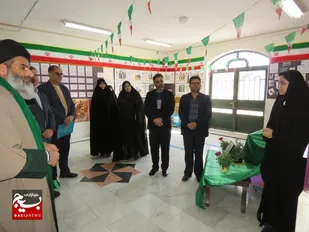 بازدید فرمانده ناحیه درگز از نمایشگاه &laquo;دیروز، امروز و فردای ایران سرفراز&raquo;