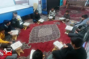 از برپایی ایستگاه صلواتی تا نشست بصیرتی در سرخه