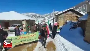 وفاداری مردم روستای غلامی به انقلاب