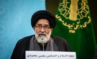 امام خمینی(ره) منشأ تحولات بزرگ در جهان شد / حزب بازی در انقلاب اسلامی معنایی ندارد
