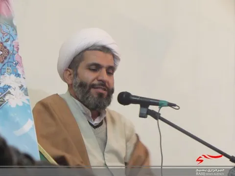 گزارش تصویری از گرامیداشت سالگرد پبروزی انقلاب اسلامی /دیدار با خانواده شهید در شهر آستانه
