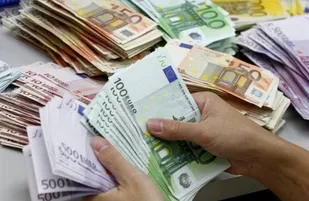 افزایش ۵۱۰ تومانی قیمت دلار نسبت به دیروز
