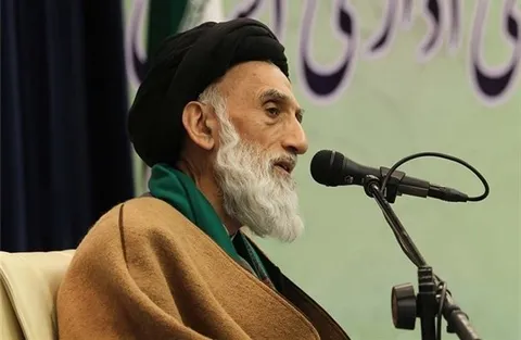 ضرورت ورود علما و روحانیون در مسائل سیاسی