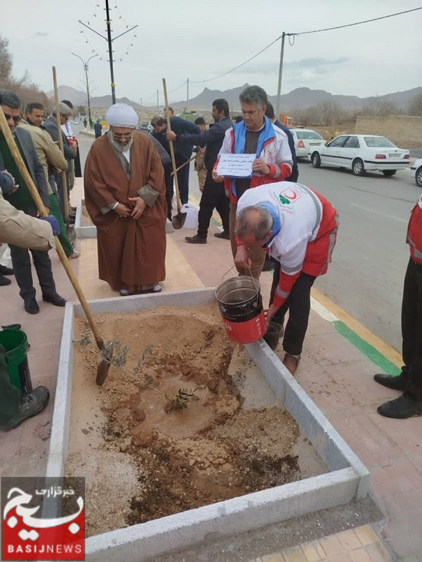 پویش هرایرانی یک درخت به مناسبت روز درخت کاری