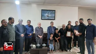 دیدار معاون روابط عمومی سپاه پاسداران انقلاب اسلامی، با خانواده شهید رمضانعلی چوبداری
