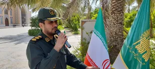 توزیع ۸۱۰ بسته لوازم&zwnj;التحریر به نیابت از شهدا