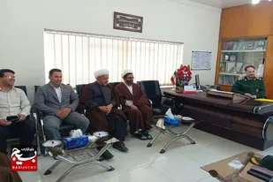 دیدار مسئولان نهاوند با فرمانده سپاه ناحیه نهاوند
