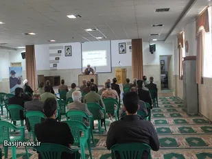 مراسم تکریم ومعارفه فرمانده جدید بسیج اصناف شهرستان تیران و کرون