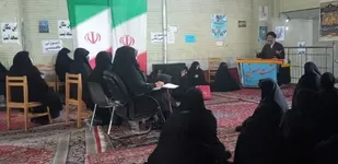 &nbsp;نشست بصیرتی در پایگاه بسیج خواهران شهید انصاری پیشوا