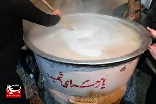 سنت پسندیده پخت سمنوی نذر فاطمی به نیت مادران معظم شهدا برگزار شد