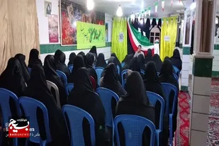 امروز ایران اسلامی به برکت انقلاب با اقتدار در جهان ایستاده است