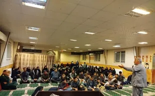 یادواره شهدا در مجتمع کوثر زاهدان؛ روایت ایستادگی و تجلیل از خانواده&zwnj;های شهید
