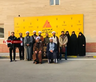 بازدید مدیر و معاونین حوزه های علمیه البرز از کارخانه نوآوری و صنایع خلاق البرز