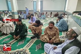 حضور سازمان&zwnj;یافته بسیجیان حوزه جعفر طیار انده در نماز جمعه شکرآباد