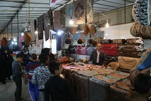 به همت حوزه ی بسیج حضرت زینب (س) و آستان مقدس حضرت زینب (س) نمایشگاه اقتصاد مقاومتی برپا گردید