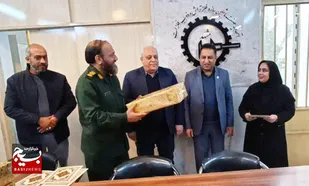تقدیر بسیج اصناف از بانوان مسئول در اتحادیه&zwnj;های اصناف مشهد