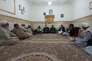 با خانواده معظم شهدا در مهرستان دیدار شد