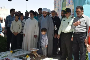 هجدهمین سالروز دفن شهدای گمنام در مصلی ابرکوه برگزار شد
