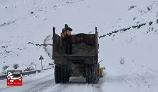 راه ارتباطی ۲۵ روستای خلخال در حال بازگشایی است