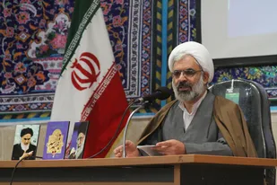 طلاب با بصیرت&zwnj;افزایی پروژه نفوذ دشمن را ناکام بگذارند