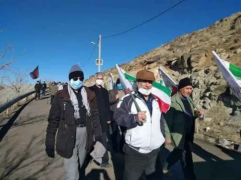 پیاده روی و کوه پیمایی بسیج پیشکسوتان زنجان در سالگرد شهادت شهید حاج قاسم سلیمانی + تصاویر