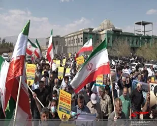 راهپیمایی در محکومیتِ حرکات هنجارشکنانه در سمنان