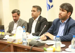 نشست صمیمانه معاون رییس جمهور با نمایندگان تشکل های دانشجویی هرمزگان