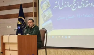 بسیج حلقه میانی بین مردم و امام امت بوده و وظیفه ما کار جهادی و کمک کننده به دولت در حل مشکلات مردم است