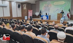 رسانه&zwnj;ها نقد منصفانه و کارشناسی را در پیش&zwnj; بگیرند
