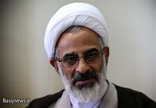 نماز معیار همه اعمال و کارخانه انسان سازی است/عبادات نیروهای مسلح باید انسان را رشد و تکامل بخشد