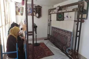 بافت ۱۳۸ تخته فرش عتبات در خراسان جنوبی