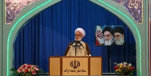 کادر درمان تحت فشار هستند؛ تدابیر سخت&zwnj;تری اتخاذ شود/ پیروزی هیچ جناحی در آمریکا برای ما مهم نیست
